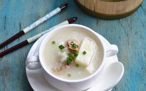 肚子拉水吃什么食物