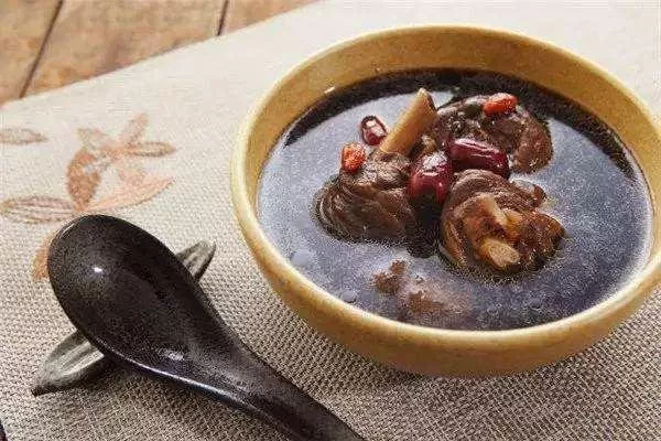 吃什么调理气血比较好