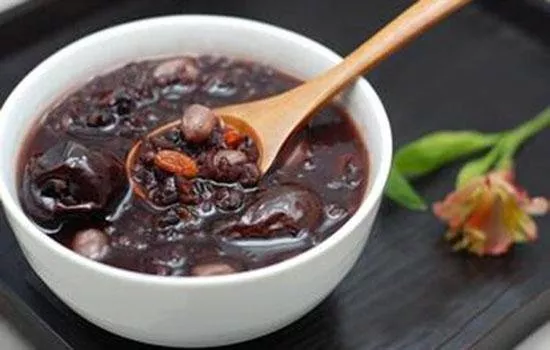 小孩吃什么补气血