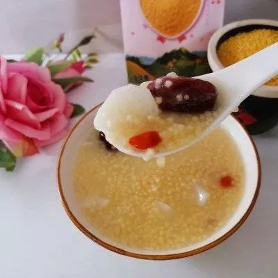 晚上胃不舒服吃什么好